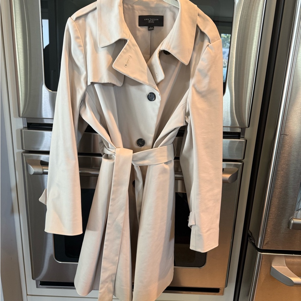 Ann Taylor Elegant Beige Trench Coat